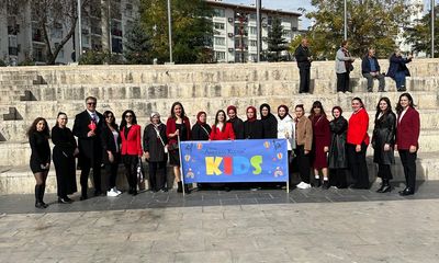 Sivas AKD Kids İngilizce Anaokulu'ndan Cumhuriyet'in 102. Yılına Coşkulu Kutlama! Minik Yürekler İstasyon Caddesi'ni Salladı