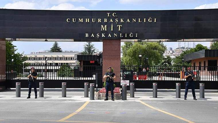 MİT, Atatürk’ten mülakat talep eden İngiliz kadınla ilgili istihbarat raporu yayınladı - Birlik Haber Ajansı