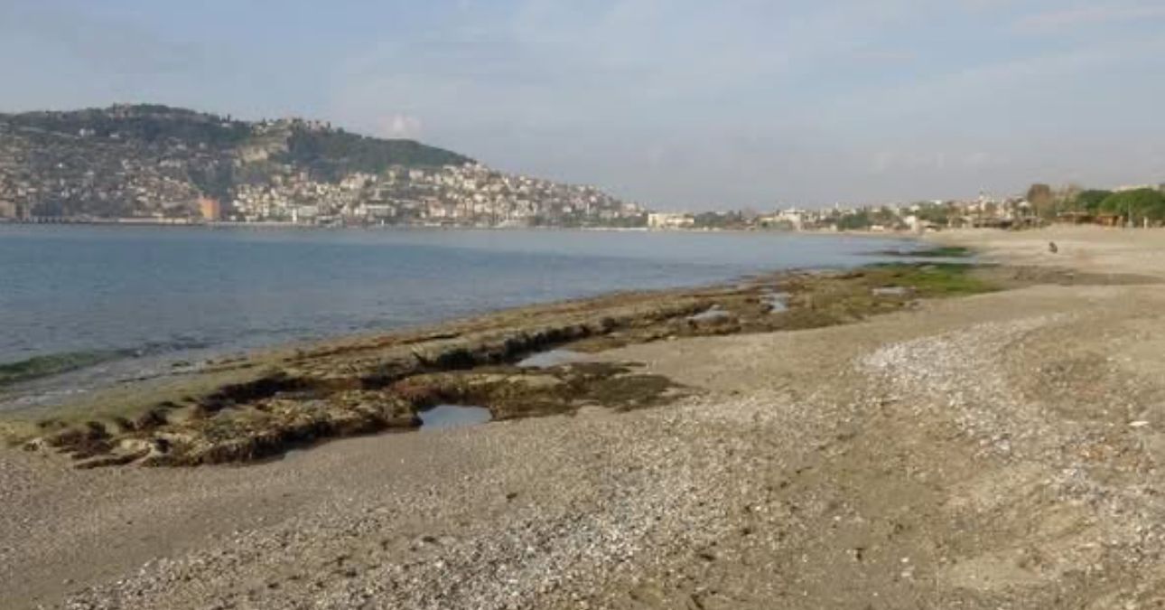 Alanya’da deniz suyu 7-8 metre çekildi - Birlik Haber Ajansı