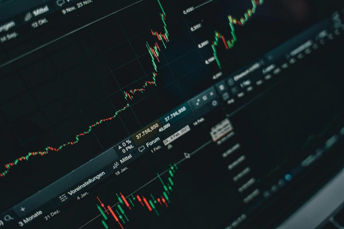 Zincir Emir Nedir? Avantajları ve Dezavantajları Nelerdir?