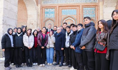 Sivas’ta 806 Yıllık Vefa: Sultan I. İzzeddin Keykavus, Şifahiye Medresesi’ndeki Kabri Başında Anıldı