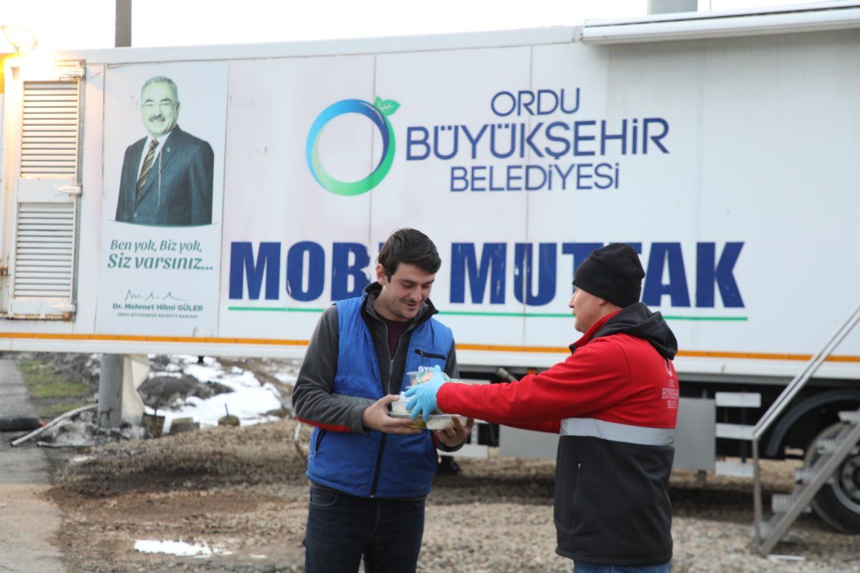 Karadeniz sahil yolunda iftar saati bereketi - Birlik Haber Ajansı