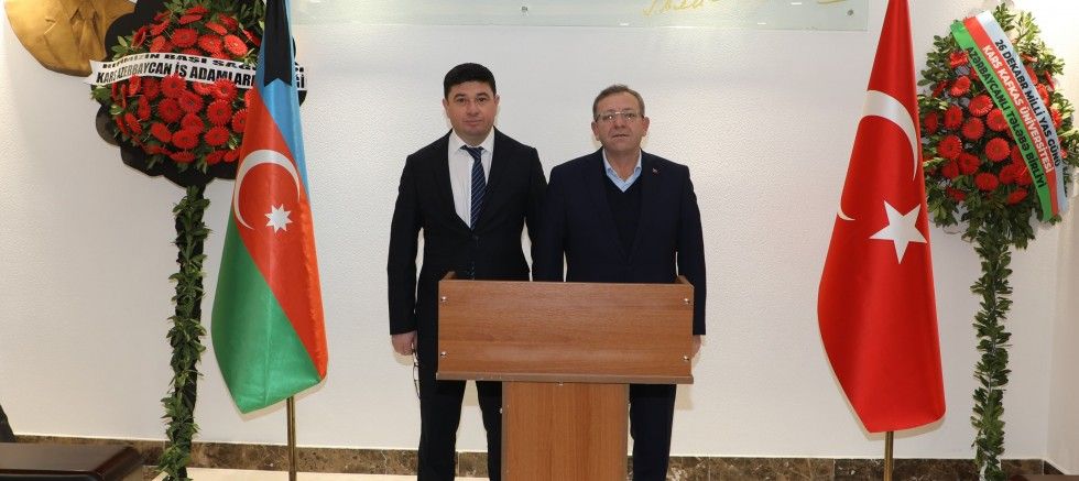 Kars Valisi Ziya Polat, Azerbaycan Başkonsolosluğuna taziyede bulundu - Birlik Haber Ajansı