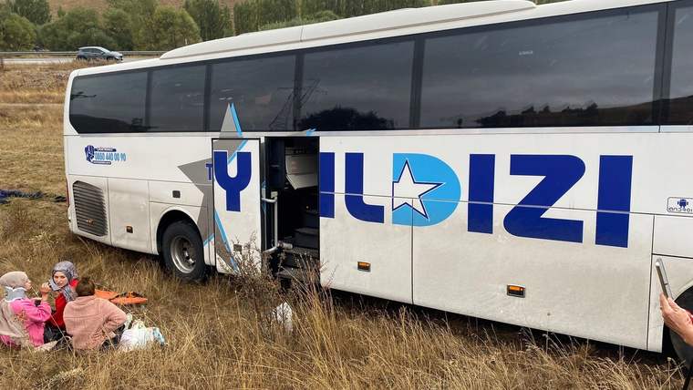 Sivas Çamlıbel Geçidi’nde Feci Otobüs Kazası: Çok Sayıda Ekip Sevk Edildi