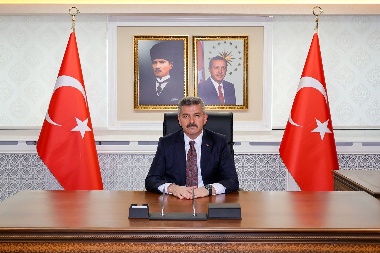 Artvin Valisi Ergün’den yeni yıl mesajı - Birlik Haber Ajansı