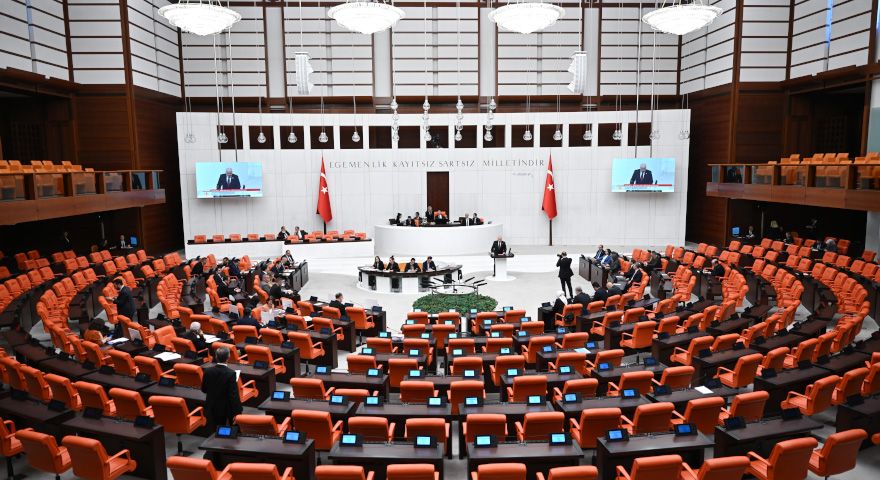 TBMM'de Kabul Edilen Devlet memurlarına ilişkin düzenlemenin ayrıntıları belli oldu - Birlik Haber Ajansı