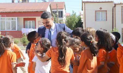 Sivas Milli Eğitim Müdürü Fatih Erdoğan Malazgirt İlkokulu'nu Ziyaret Etti