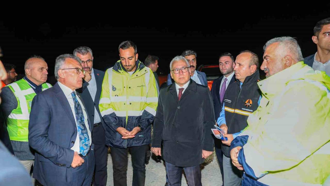 Sivas’ta Geminbeli Tüneli 4 Eylül’de ulaşıma açılamadı