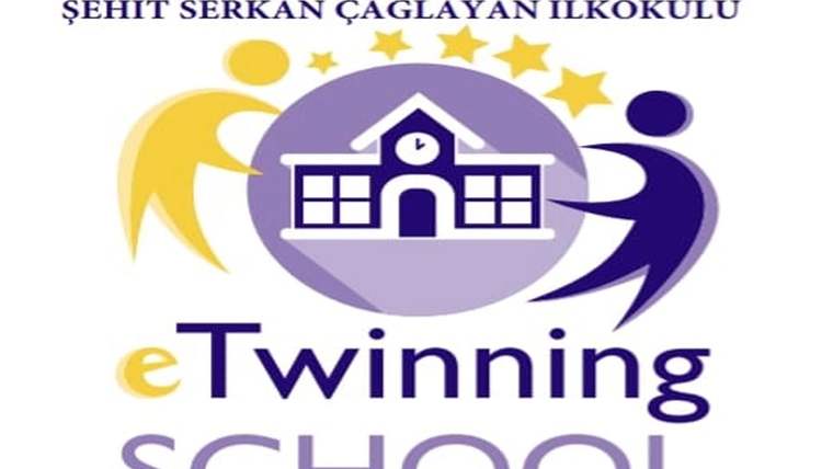 eTwinning Okul Etiketi logosu, okul binası ve iki figür ile birlikte görünüyor.