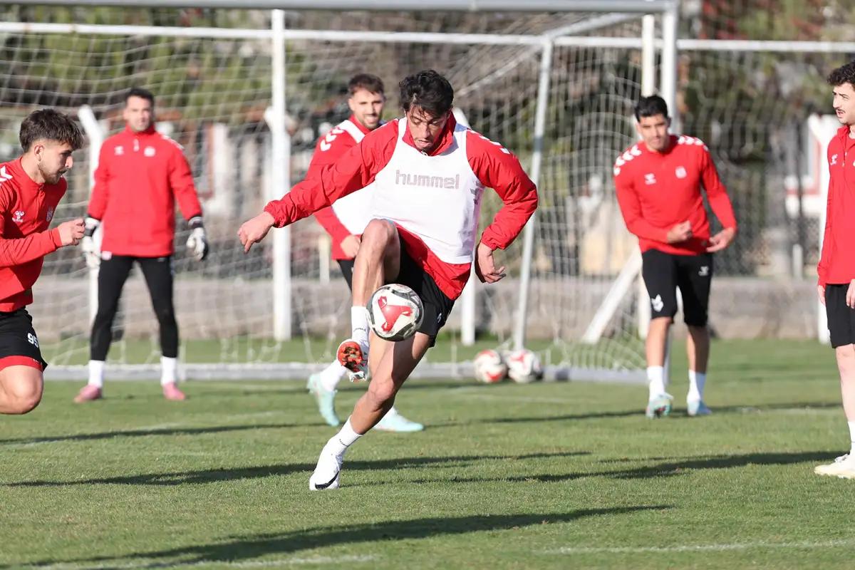 Özbelsan Sivasspor’da Boluspor Mesaisi Başladı: Deplasman İçin Sahaya İndiler