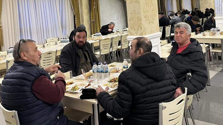 Güdül Belediyesi'nden Ramazan boyunca iftar yemeği - Birlik Haber Ajansı