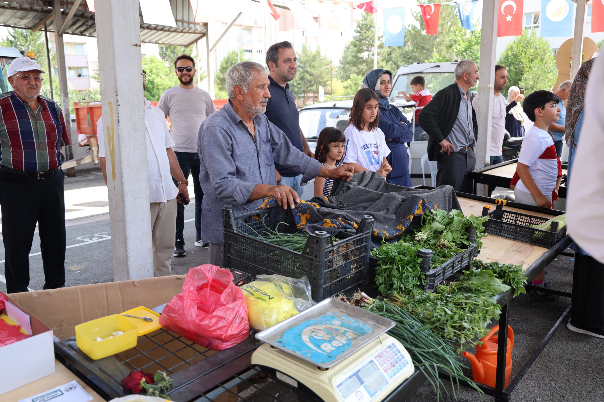 Sivas’ta Doğal Ürünler ve Köy Pazarı Açıldı – Üreticiye Destek, Tüketiciye Kalite!