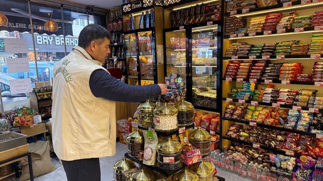Sivas'ta Yılbaşı Öncesi Sıkı Gıda Denetimi: Sofralar Mercek Altında