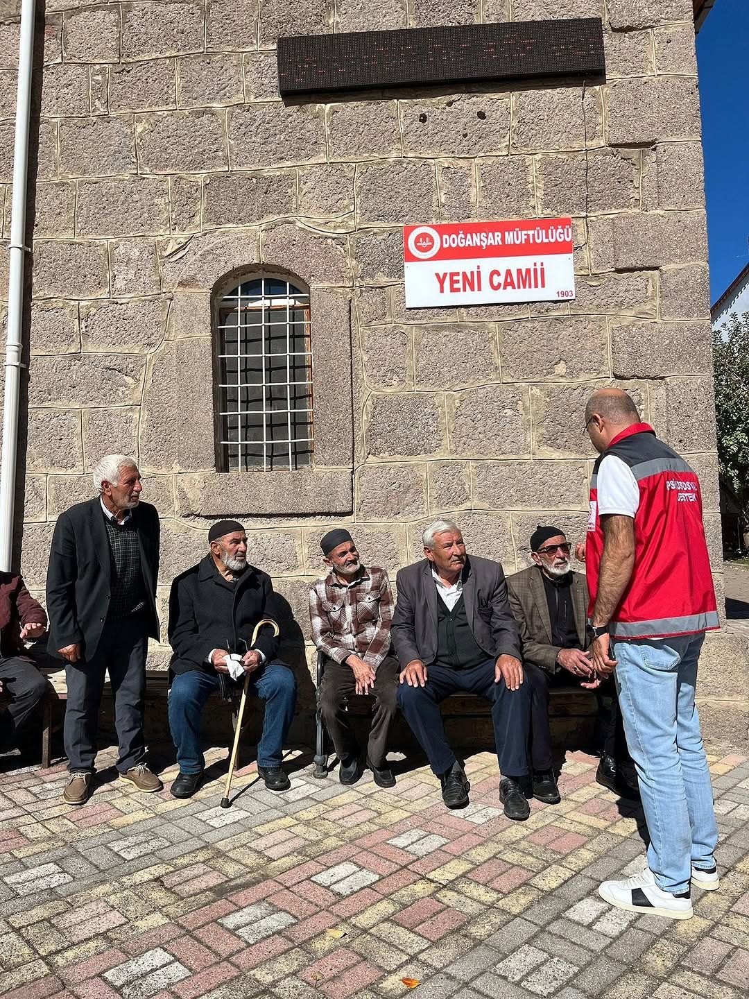 Sivas'tan Kırsala Sosyal Hizmet Ulaşımı: Mobil Araç 18 Gün Boyunca Yollarda