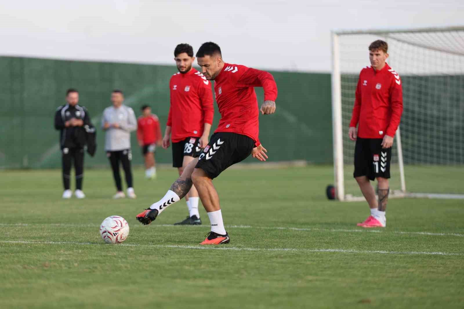 Sivasspor’da hazırlık bitti, takım Bandırma’daki maçı bekliyor