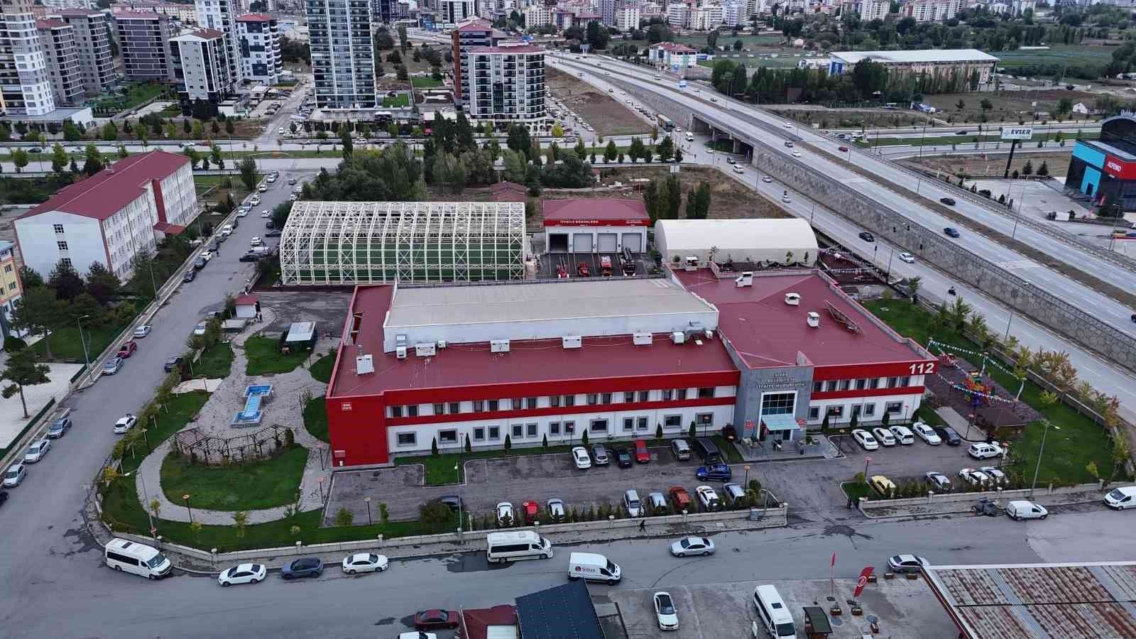 Sivas İtfaiyesi son 4 yılda 3 bin 92 yangına müdahale etti