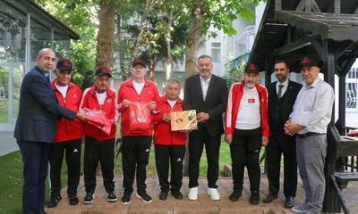 Amatör Spor Haftasında Huzurevine Anlamlı Ziyaret ve Spor Malzemesi Desteği