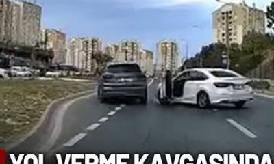 Başakşehir'de Yol Verme Kavgası Feci Sonuçlandı: Sürücü Metrelerce Sürüklenerek Yaralandı
