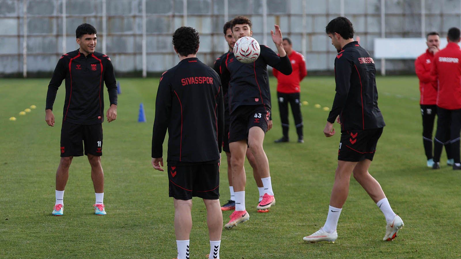 Çağdaş Çavuş’tan mesaj: Bu takımı istenen yere taşıyacağız