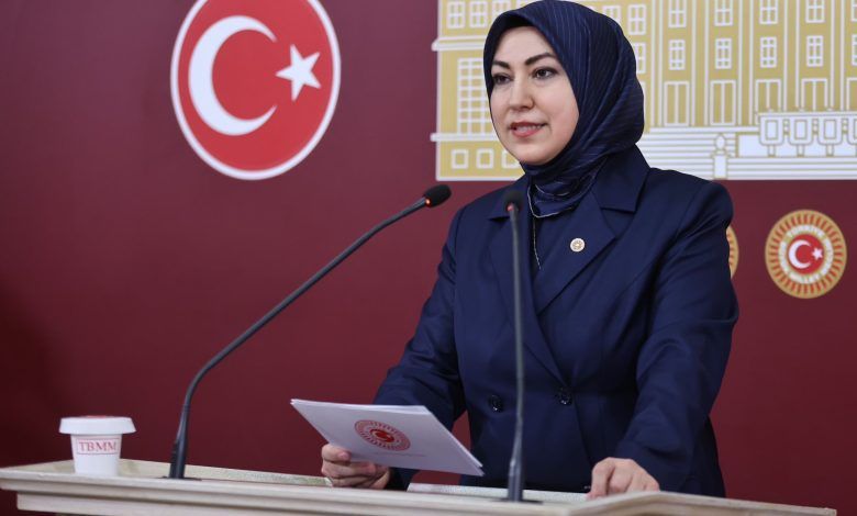 AK Parti Sivas Milletvekili Rukiye Toy’dan 12 Eylül Mesajı: “Milletimize Yeni Anayasa Borcumuz Var”