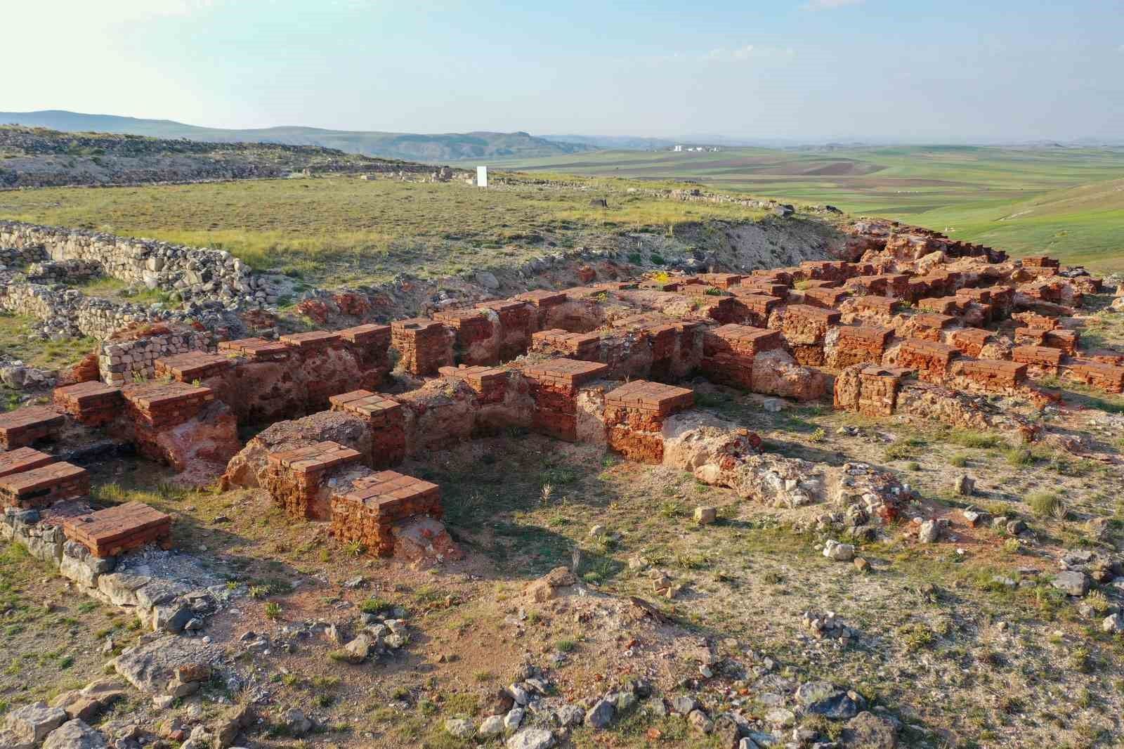 Sarissa’da 2027’de kazılar yeniden başlayacak, araştırma sürecek