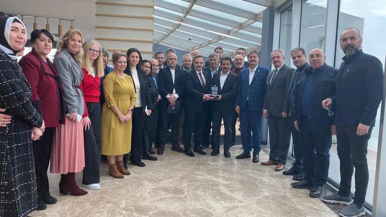 Kırşehir Valisi Demiryürek’ten TİMBİR’e teşekkür - Birlik Haber Ajansı