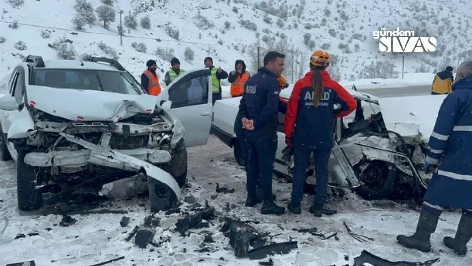 Sivas'ta Trafik Kazası: 1 Ölü, 6 Yaralı