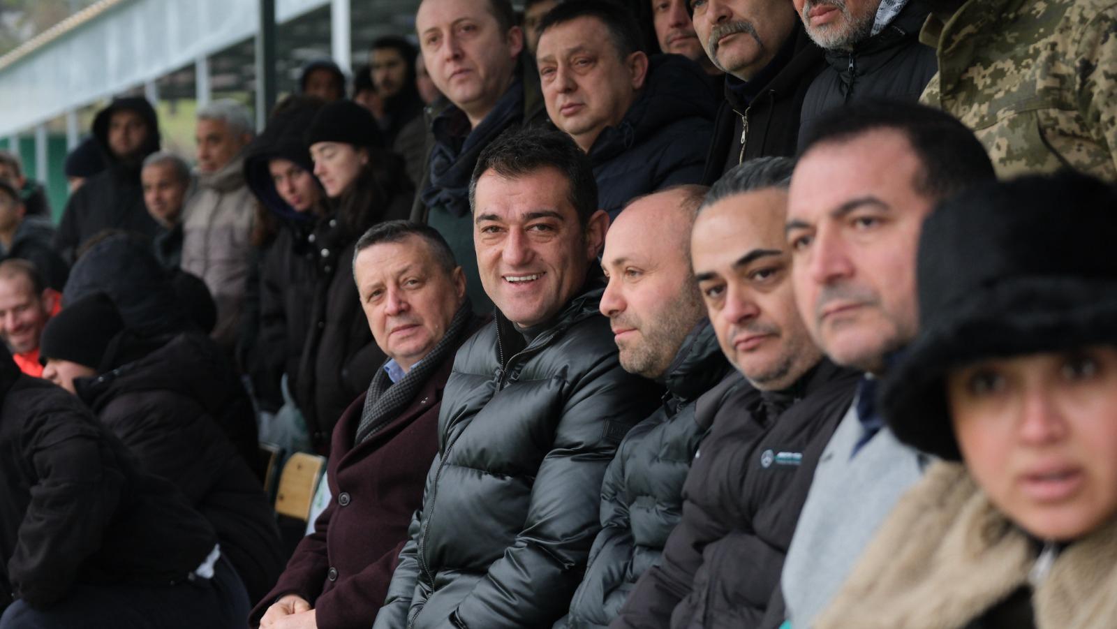 Fuat Köse Giresun Sanayispor Kadın Futbol Takımı Play-Of Maçında - Birlik Haber Ajansı