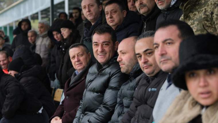 Fuat Köse Giresun Sanayispor Kadın Futbol Takımı Play-Of Maçında - Birlik Haber Ajansı
