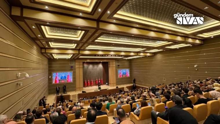 8. Anadolu Medya Ödülleri'nde TİMBİR'e Büyük Onur