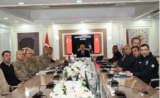 Spor Güvenliği Toplantısı Vali Ekrem Canalp başkanlığında gerçekleştirildi - Birlik Haber Ajansı
