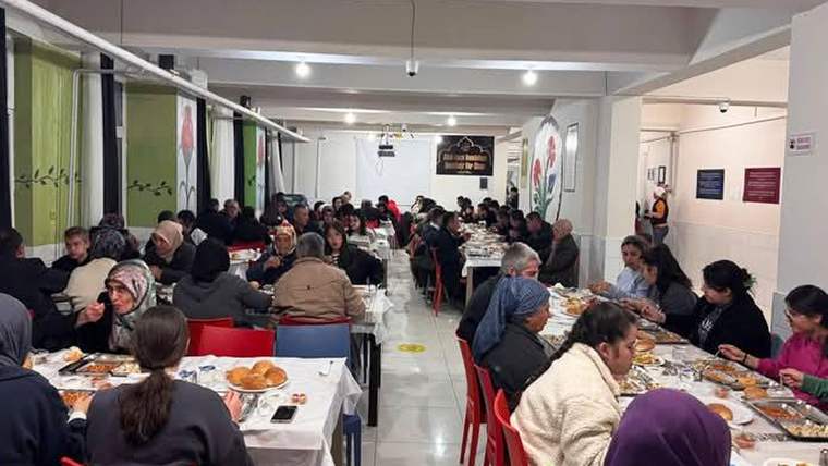 Denizli Çameli Anadolu Lisesi'nde birlik ve beraberlik iftarı - Birlik Haber Ajansı