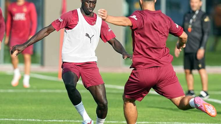 Galatasaray, Şampiyonlar Ligi'nde Frankfurt Maçına Hazırlanıyor