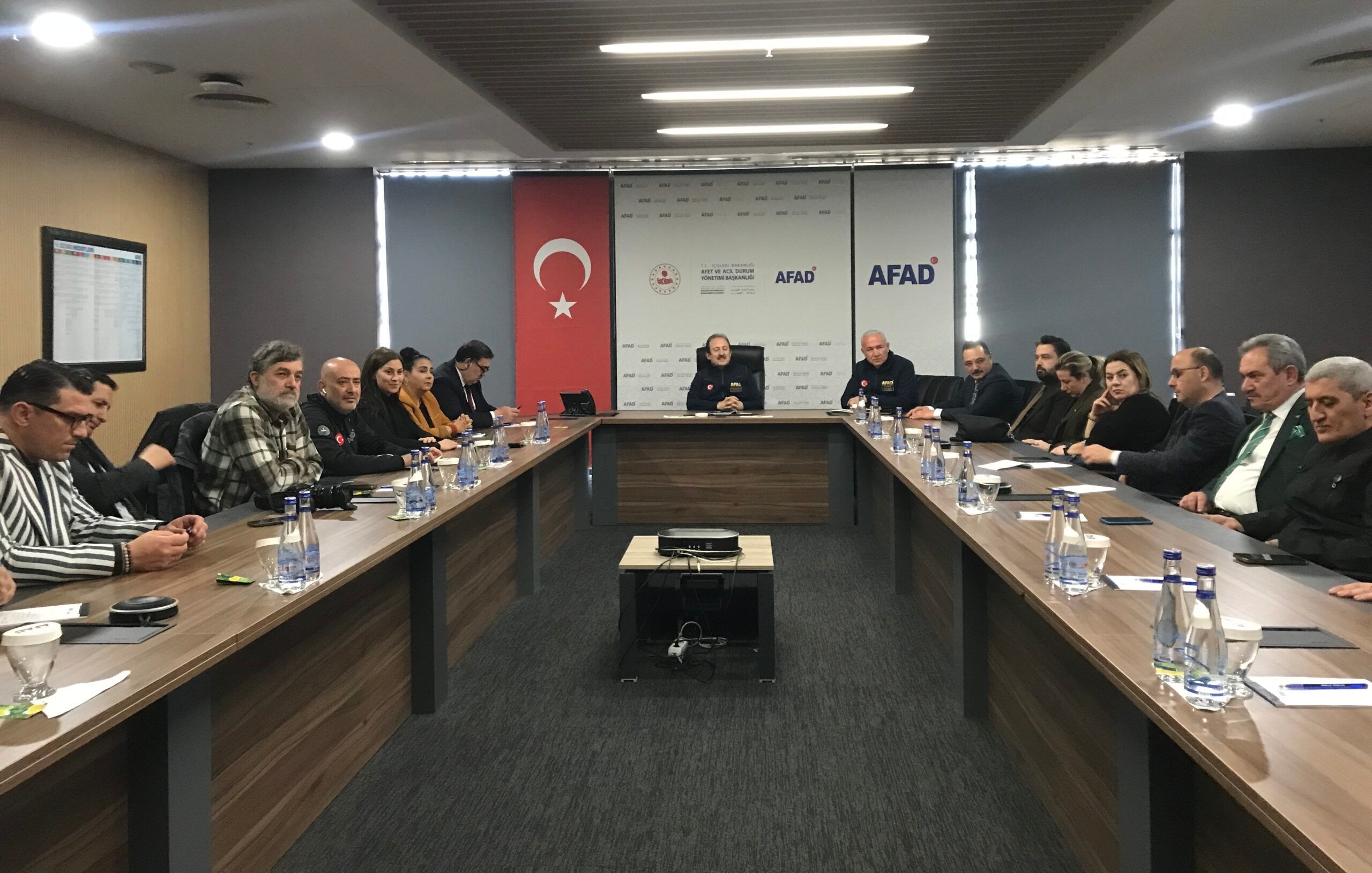 TİMBİR heyeti AFAD'da; AFAD Başkanı Pehlivan: Ege'de depremler azaldı - Birlik Haber Ajansı