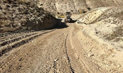 Sivas'ta Kavak Köyü Kuzuluk Mezrası'nda Stabilize Yol Çalışmaları Sürüyor