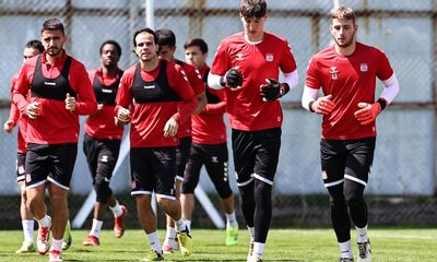 Rıza Çalımbay: "Kaybetme İhtimalimiz Yok" – Sivasspor’da Antalyaspor Hazırlıkları Tam Gaz