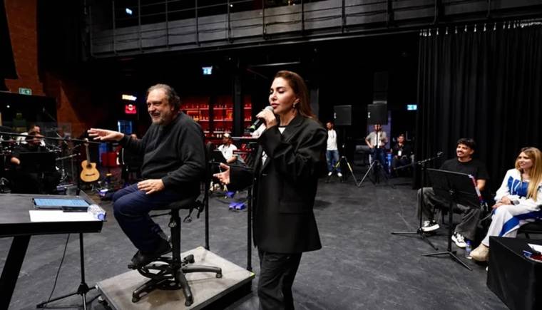 Ebru Yaşar’dan Volkswagen Arena’da görkemli şov