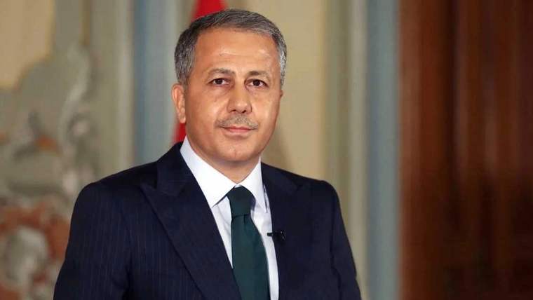 Bakan Yerlikaya 97 gözaltı olduğunu açıkladı:"Polislerimiz, vandallığa geçit vermedi" - Birlik Haber Ajansı