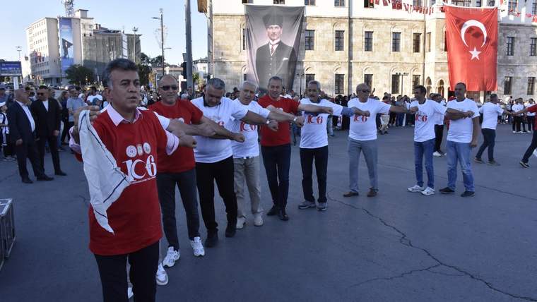 Sivas’ta 1058 Kişilik Dev Halay İçin Hazırlık