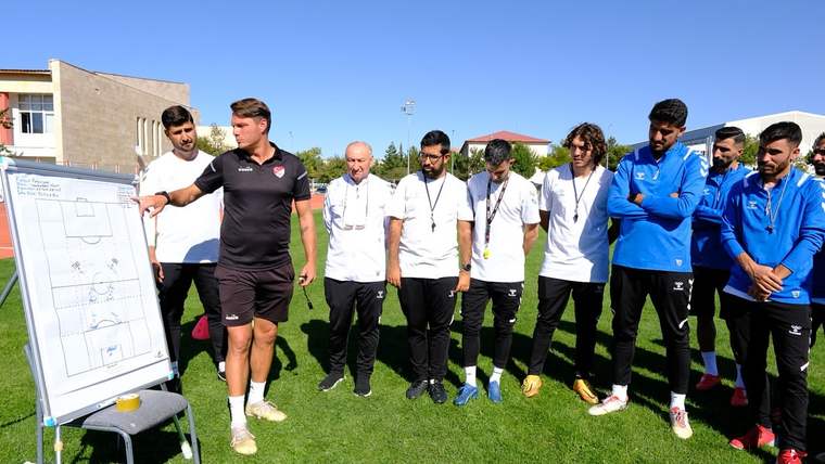 Sivas Cumhuriyet Üniversitesi'nde UEFA C Lisans Antrenör Eğitim Kursu Başladı
