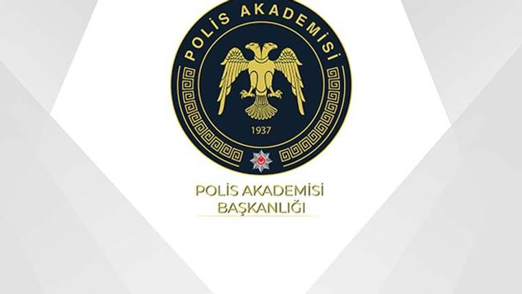 Polis Akademisi Başkanlığı logosu, alt kısmında "Polis Akademisi Başkanlığı" yazısı ile birlikte.