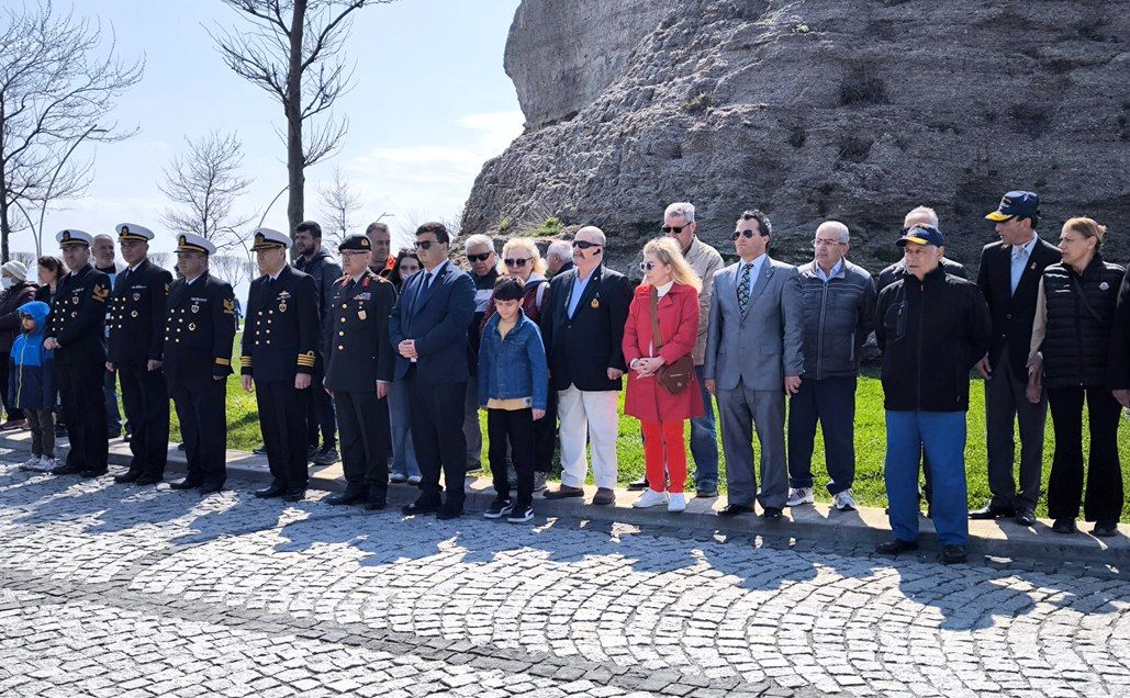 Dumlupınar şehitleri Gelibolu’da anıldı - Birlik Haber Ajansı