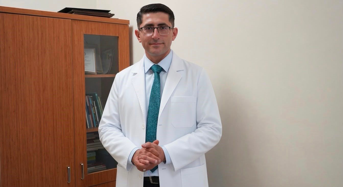 Yanlış duruş gençlerde boyun düzleşmesine neden oluyor