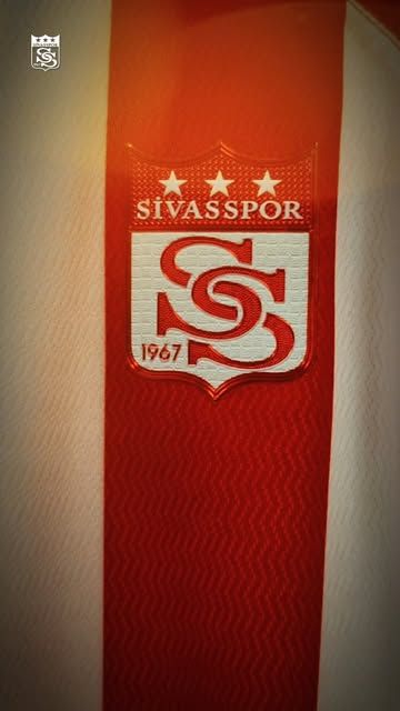 Sivasspor'un Yeni Formaları Stadyumda Sergileniyor