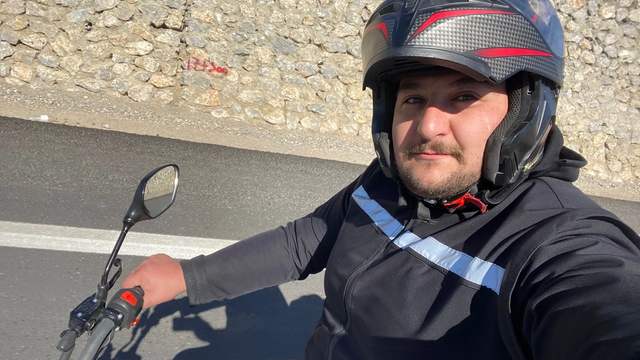 İnat Etti, 125 cc Motorla 1200 Kilometre Devirdi!