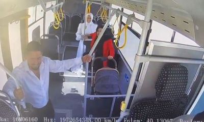 Nikaha Geç Kalan Çifti Otobüs Şoförü Yetiştirdi, Şahit de Oldu