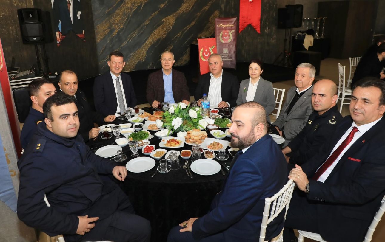 Alanya Kaymakamı Ürkmezer basın mensuplarıyla kahvaltıda buluştu - Birlik Haber Ajansı