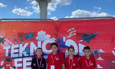 Sivaslı Öğrenciler TEKNOFEST 2025'te Uluslararası Çocuk Bilim Yarışması'nda