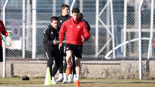 Özbelsan Sivasspor’da Sakaryaspor Mesaisi Başladı: 4 Eylül’de Kritik Randevu