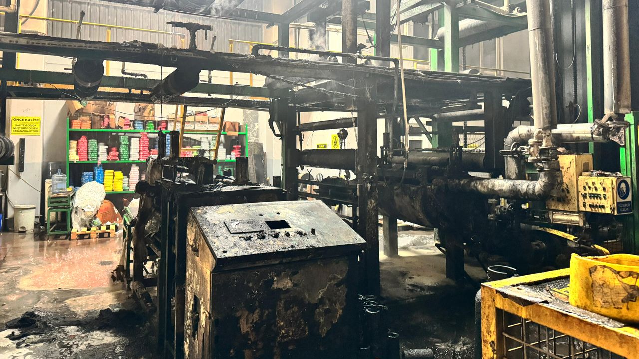 Sakarya Büyükşehir Belediyesi'nden kazan patlamasına müdahale - Birlik Haber Ajansı